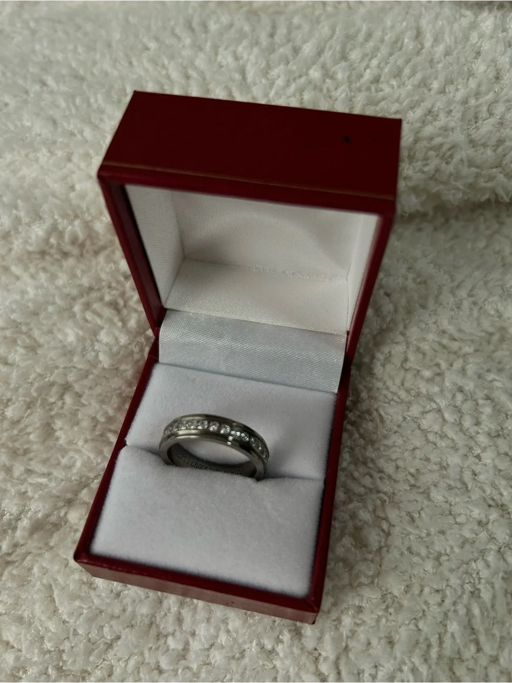 N/A has engraving